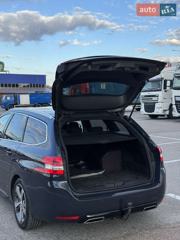 Универсал Peugeot 308 2018 в Львове