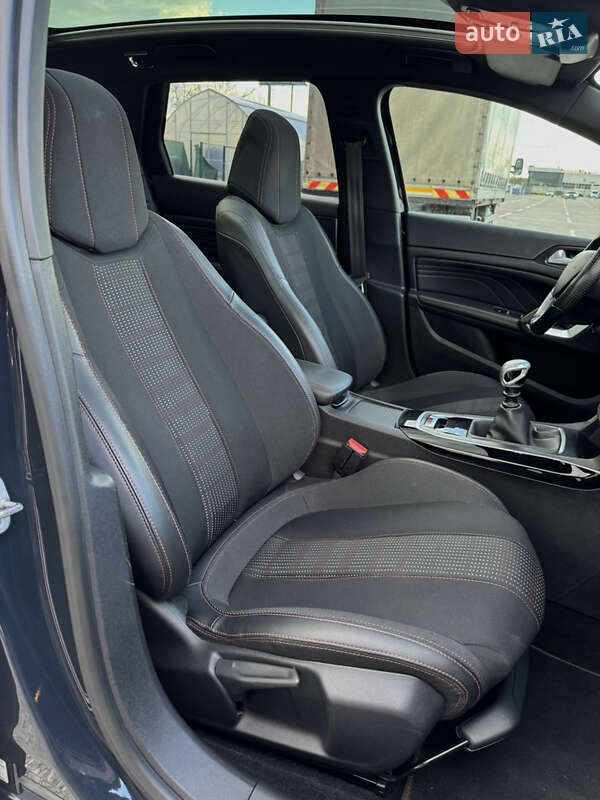 Универсал Peugeot 308 2018 в Львове