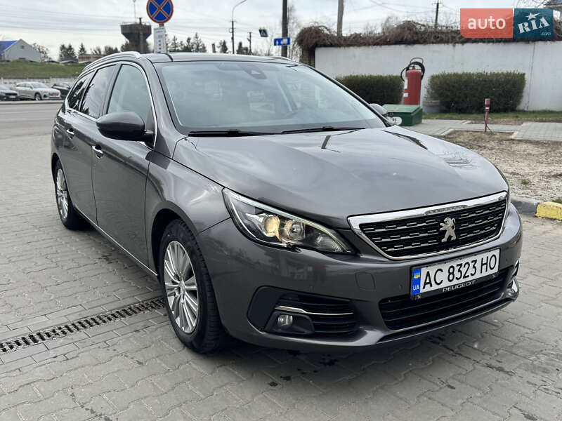 Универсал Peugeot 308 2017 в Луцке