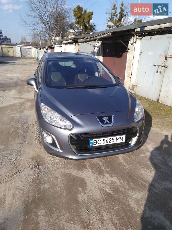 Універсал Peugeot 308 2011 в Львові