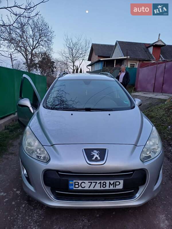 Peugeot 308 2011