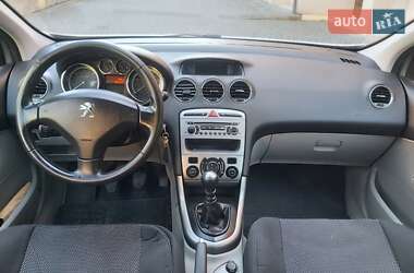 Универсал Peugeot 308 2011 в 
