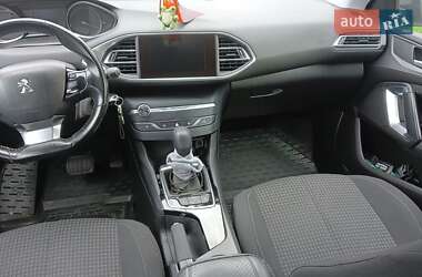 Универсал Peugeot 308 2018 в 