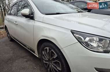 Универсал Peugeot 308 2015 в 