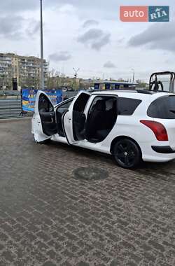 Универсал Peugeot 308 2013 в 