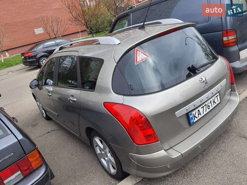 Універсал Peugeot 308 2010 в Києві