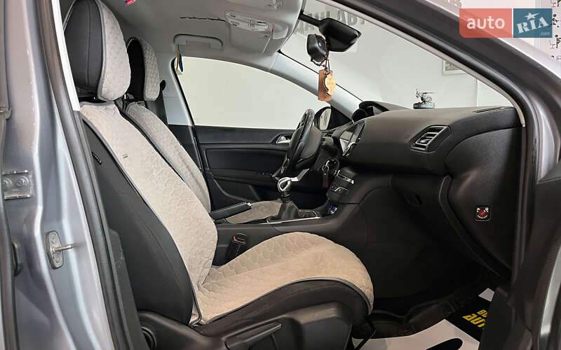 Універсал Peugeot 308 2016 в Шептицькому