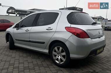 Хетчбек Peugeot 308 2013 в 