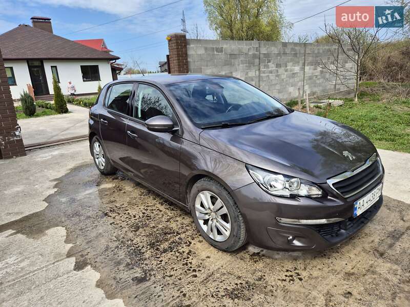 Хэтчбек Peugeot 308 2014 в 