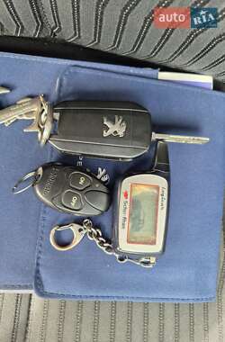 Хэтчбек Peugeot 308 2014 в 