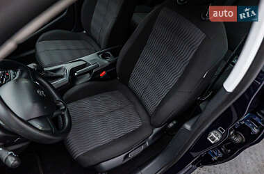 Хэтчбек Peugeot 308 2015 в 