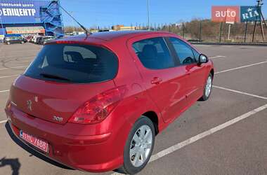 Хэтчбек Peugeot 308 2008 в 