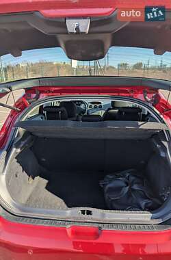 Хэтчбек Peugeot 308 2008 в 