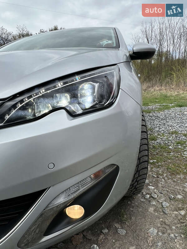 Універсал Peugeot 308 2014 в Києві