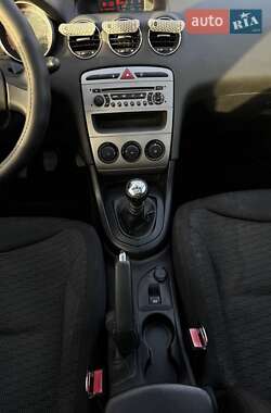 Универсал Peugeot 308 2010 в 