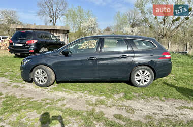 Универсал Peugeot 308 2017 в 
