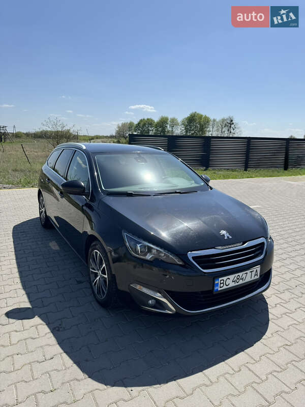 Універсал Peugeot 308 2017 в Радехові