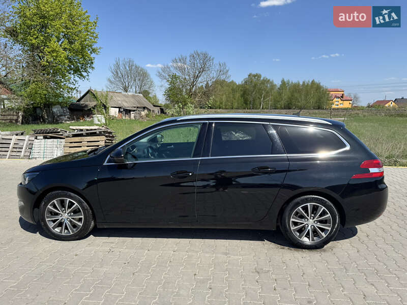 Універсал Peugeot 308 2017 в Радехові