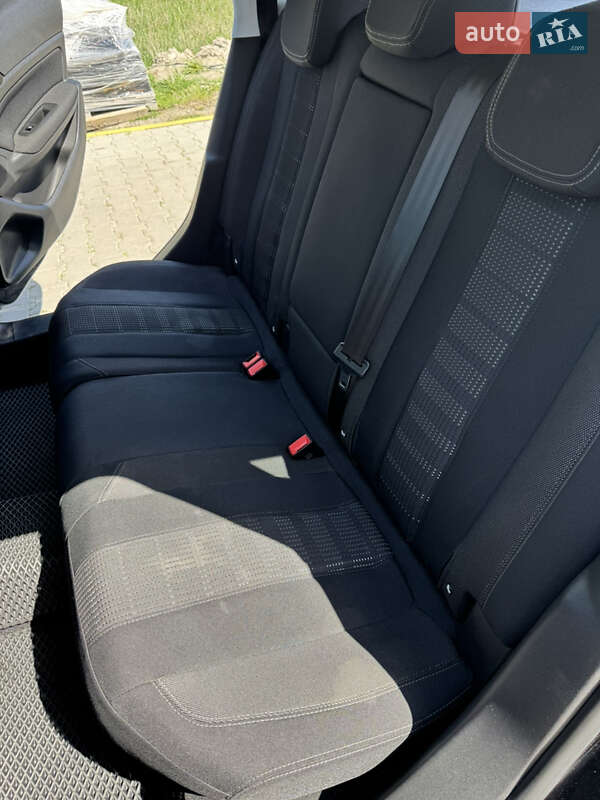 Універсал Peugeot 308 2017 в Радехові