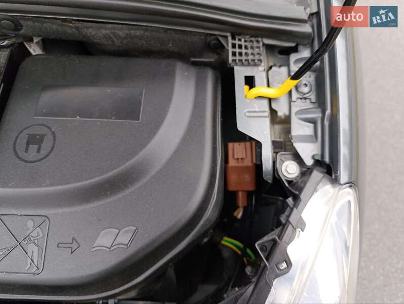 Хэтчбек Peugeot 308 2013 в Киеве
