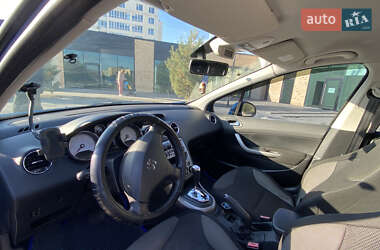 Хэтчбек Peugeot 308 2008 в 