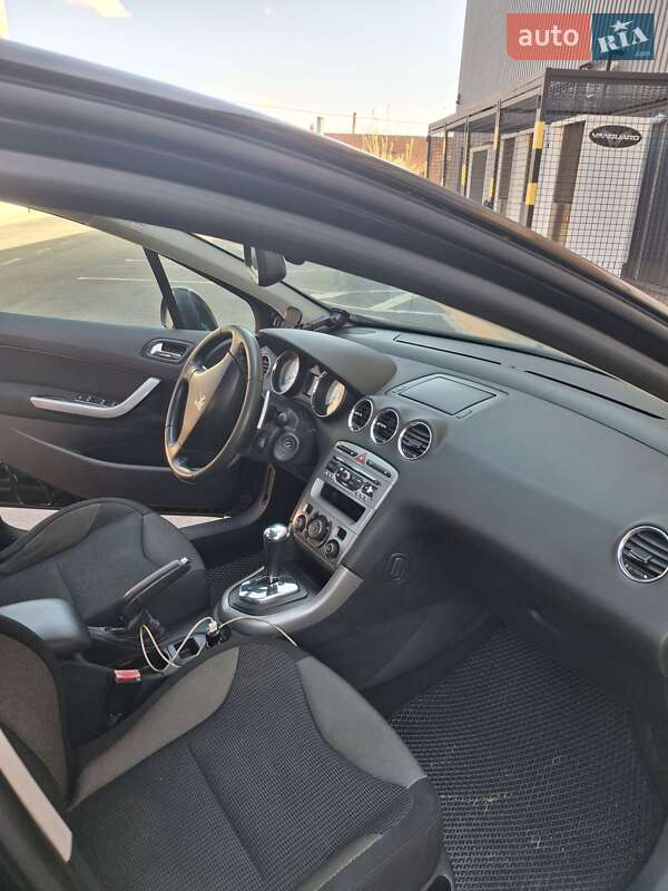 Хэтчбек Peugeot 308 2012 в Здолбунове