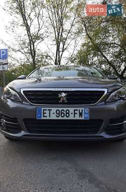 Универсал Peugeot 308 2017 в 