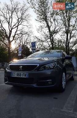 Универсал Peugeot 308 2017 в 
