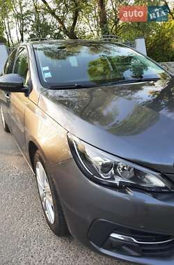 Универсал Peugeot 308 2017 в 