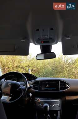 Универсал Peugeot 308 2017 в 