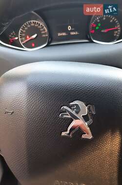 Универсал Peugeot 308 2017 в 