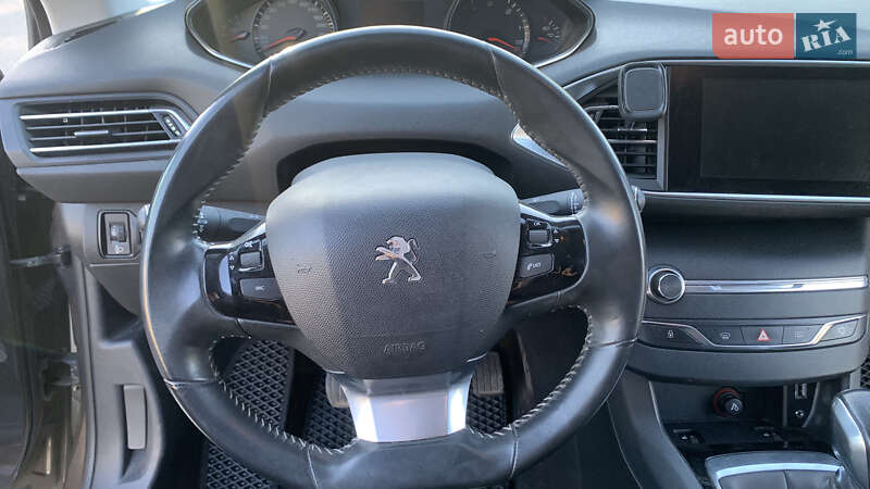 Хетчбек Peugeot 308 2014 в Києві