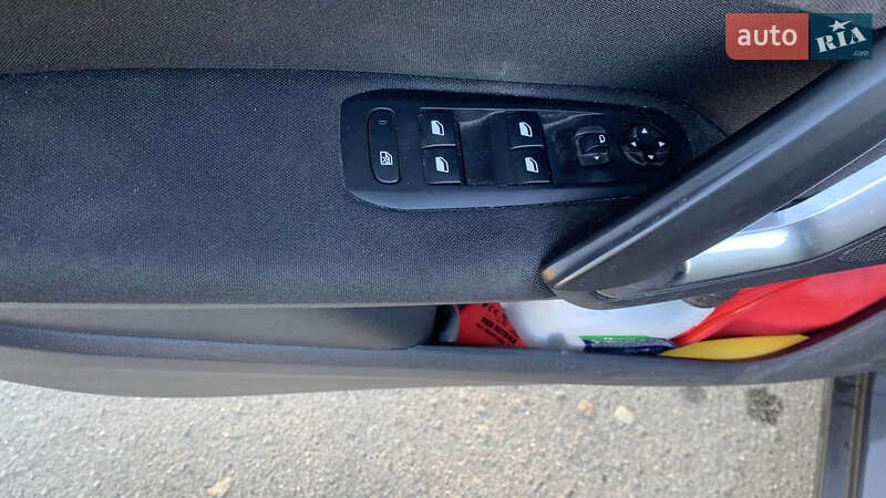 Хетчбек Peugeot 308 2014 в Києві