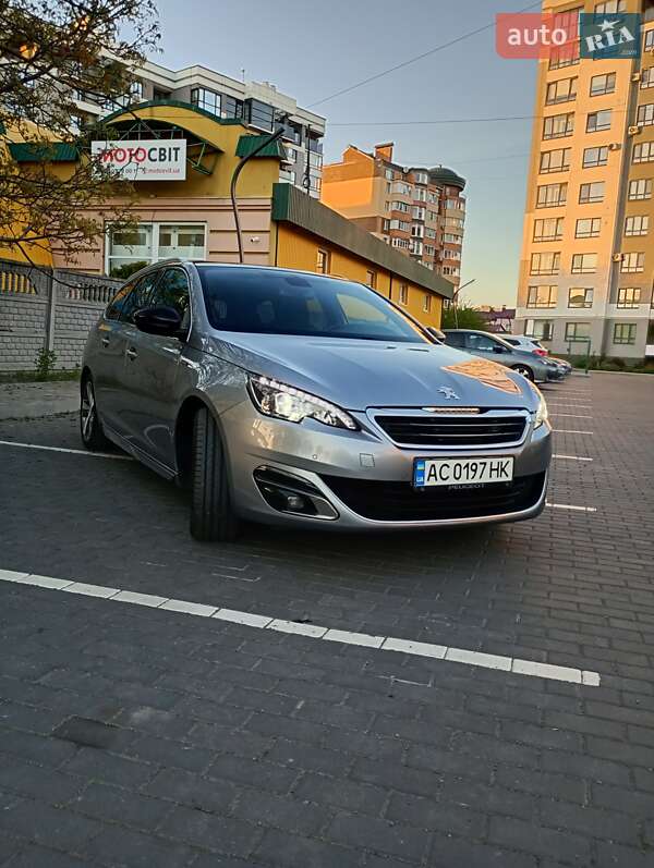 Peugeot 308 2015