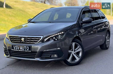 Универсал Peugeot 308 2018 в Киеве
