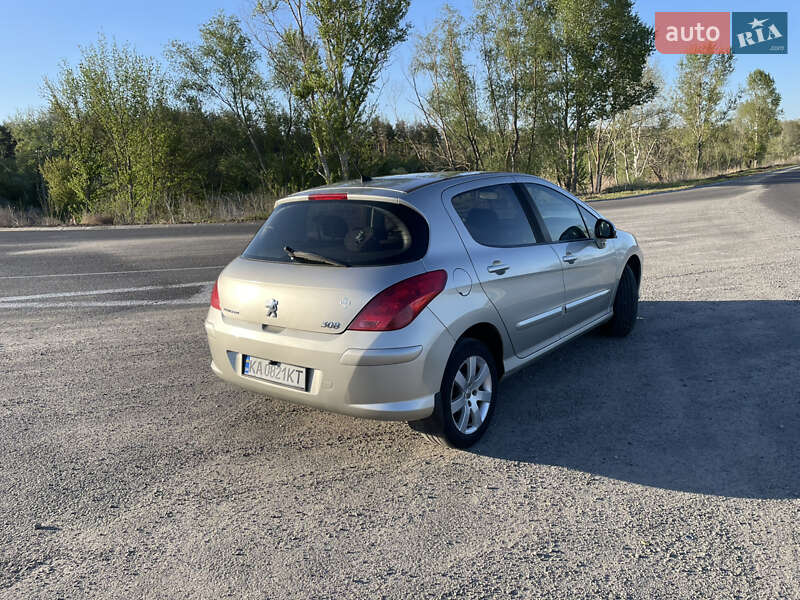 Хэтчбек Peugeot 308 2010 в Харькове