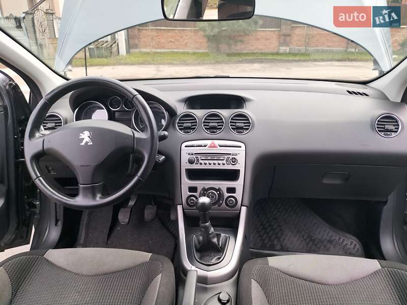 Хэтчбек Peugeot 308 2012 в Ровно