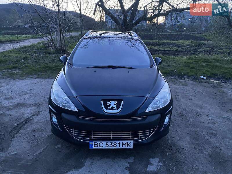 Универсал Peugeot 308 2010 в 