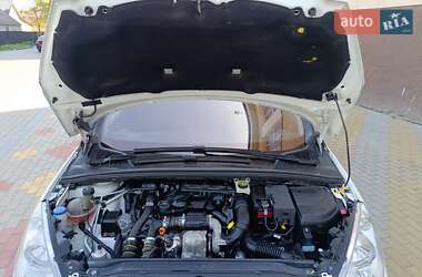 Універсал Peugeot 308 2013 в 