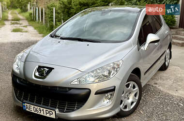 Хетчбек Peugeot 308 2009 в Дніпрі