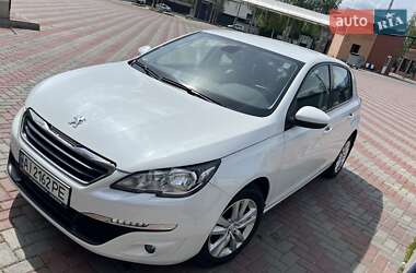 Хетчбек Peugeot 308 2016 в 