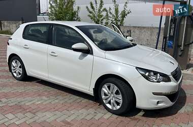 Хетчбек Peugeot 308 2016 в 