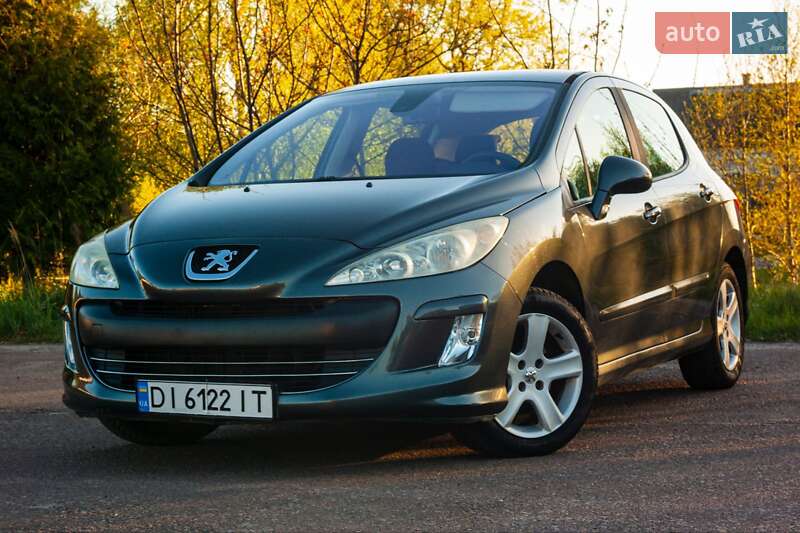 Хэтчбек Peugeot 308 2007 в Костополе