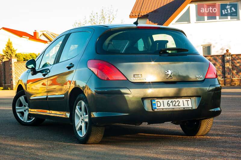 Хэтчбек Peugeot 308 2007 в Костополе