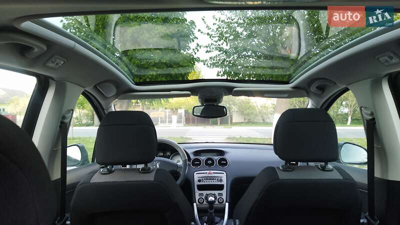 Хэтчбек Peugeot 308 2007 в Староконстантинове