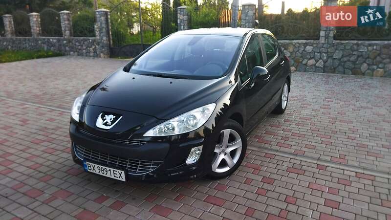 Хэтчбек Peugeot 308 2007 в Староконстантинове