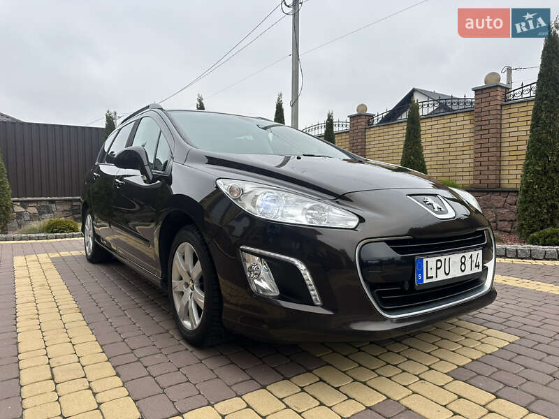 Peugeot 308 2011