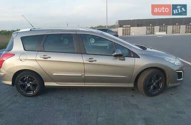 Универсал Peugeot 308 2011 в 