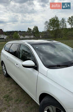 Универсал Peugeot 308 2014 в 