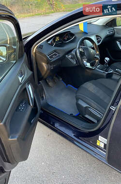 Універсал Peugeot 308 2015 в 